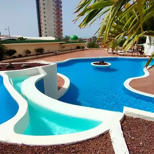 https://natalia-beach-apartment.tenerifehoteles.net