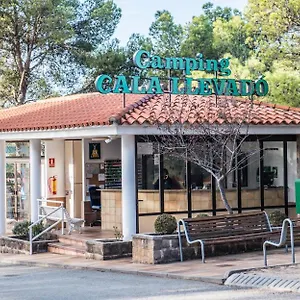 https://camping-sunissim-cala-llevado-4.catalonia-hotels.com